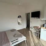 Casa Au * ローマ
